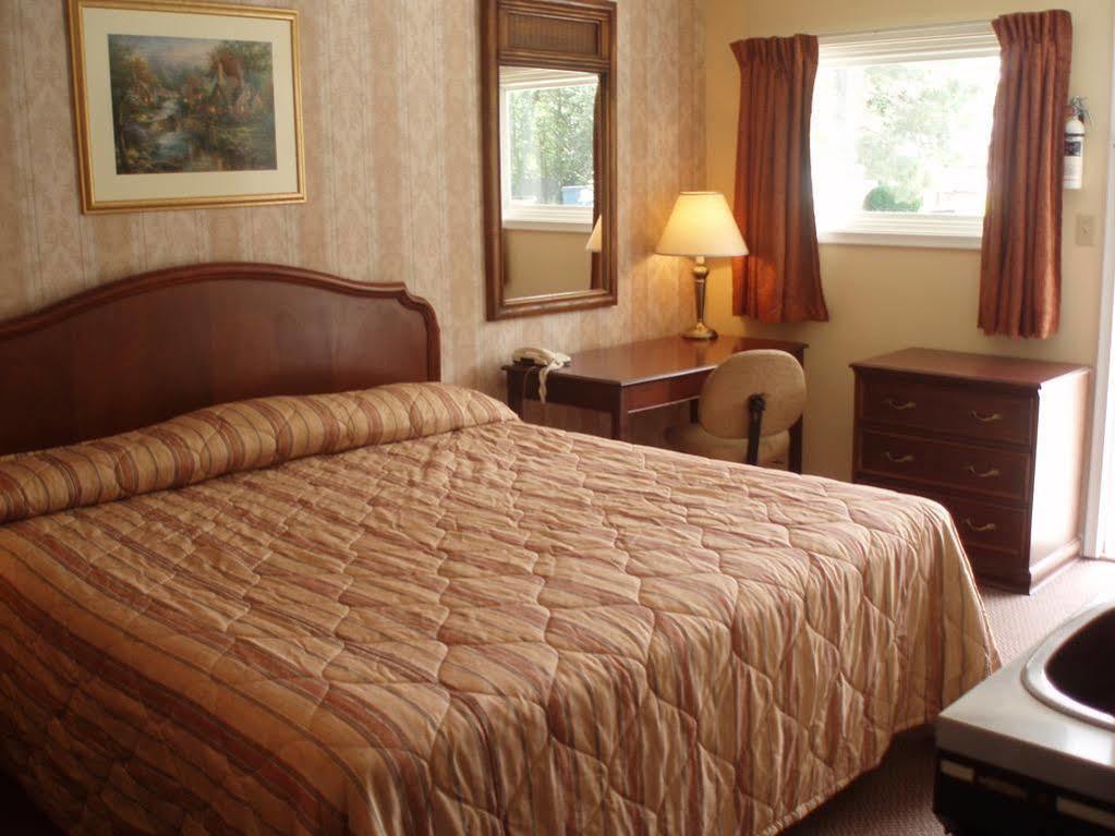 Countryside Inn Kingston Exterior photo